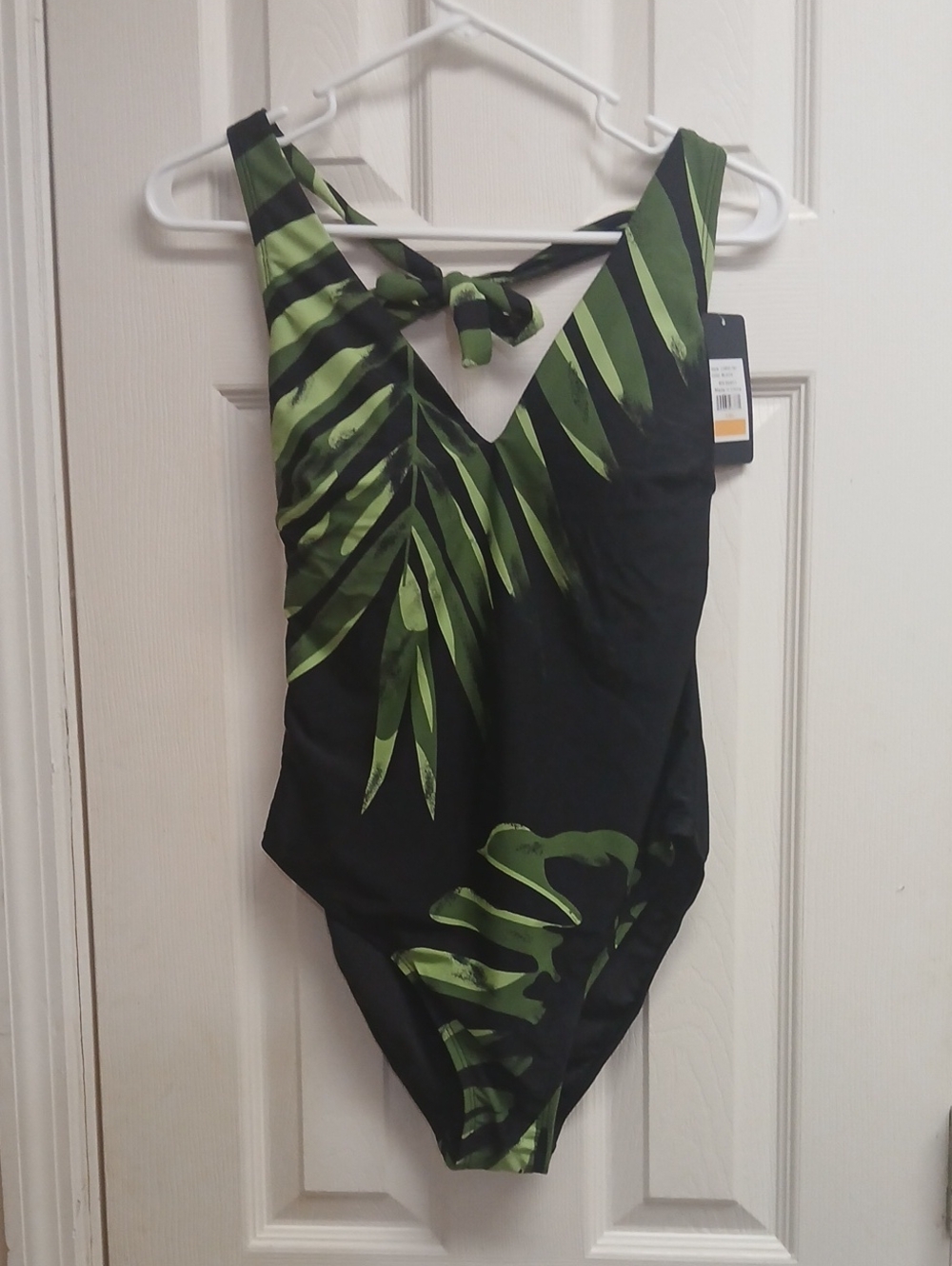 RACHEL ROY womens Size S Halter, Tropical Print One Piece Bathing Suit. NWT